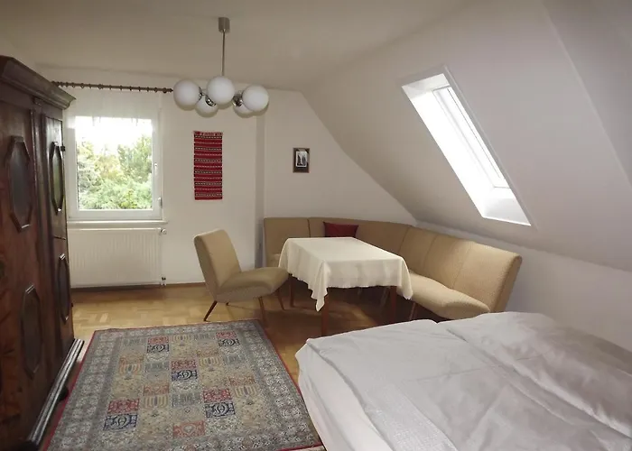 Grosse Ferienwohnung Am Gruenen Stadtrand